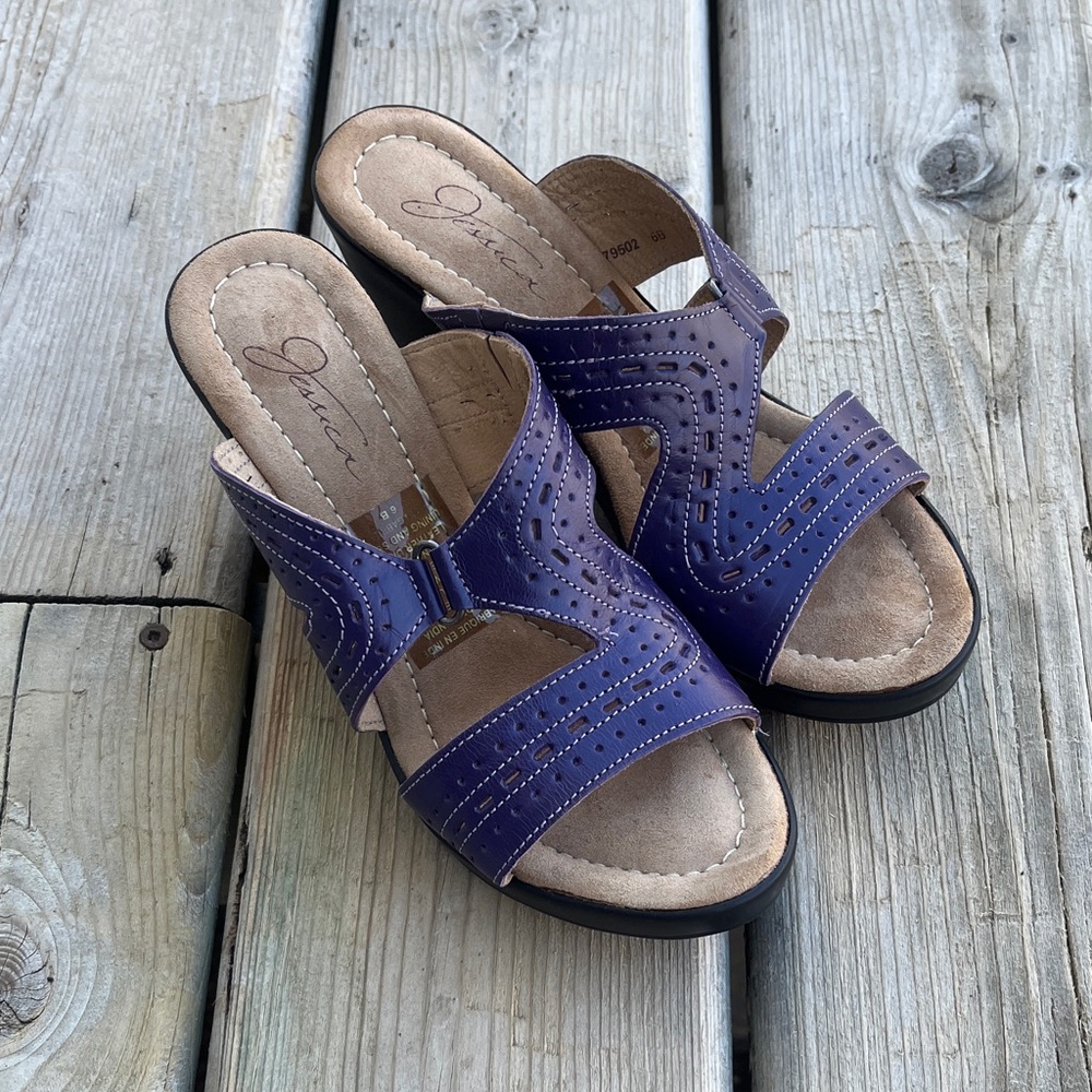 New Jessica Purple Perforated Slide Sandals for Women Size 6B